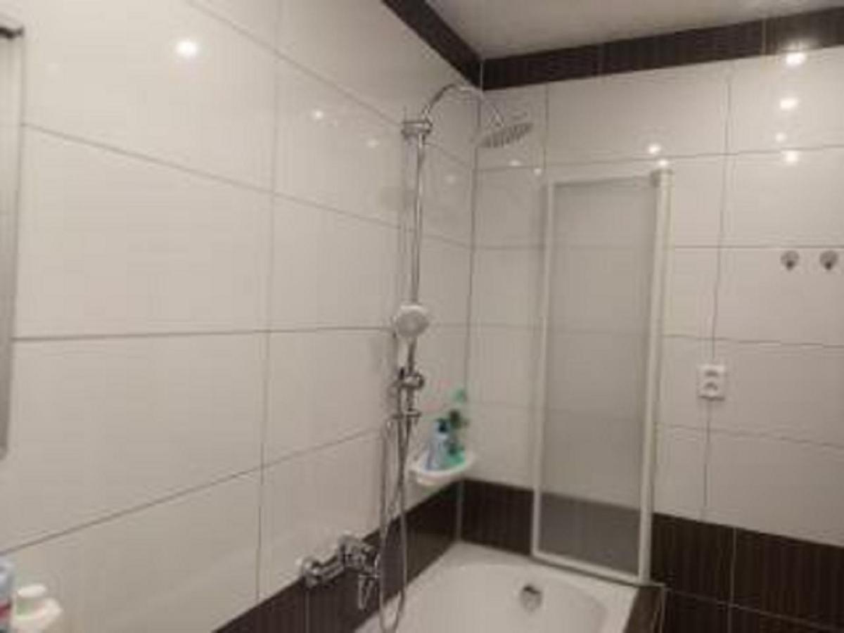 Apartman U Petru 1 야히모프 외부 사진